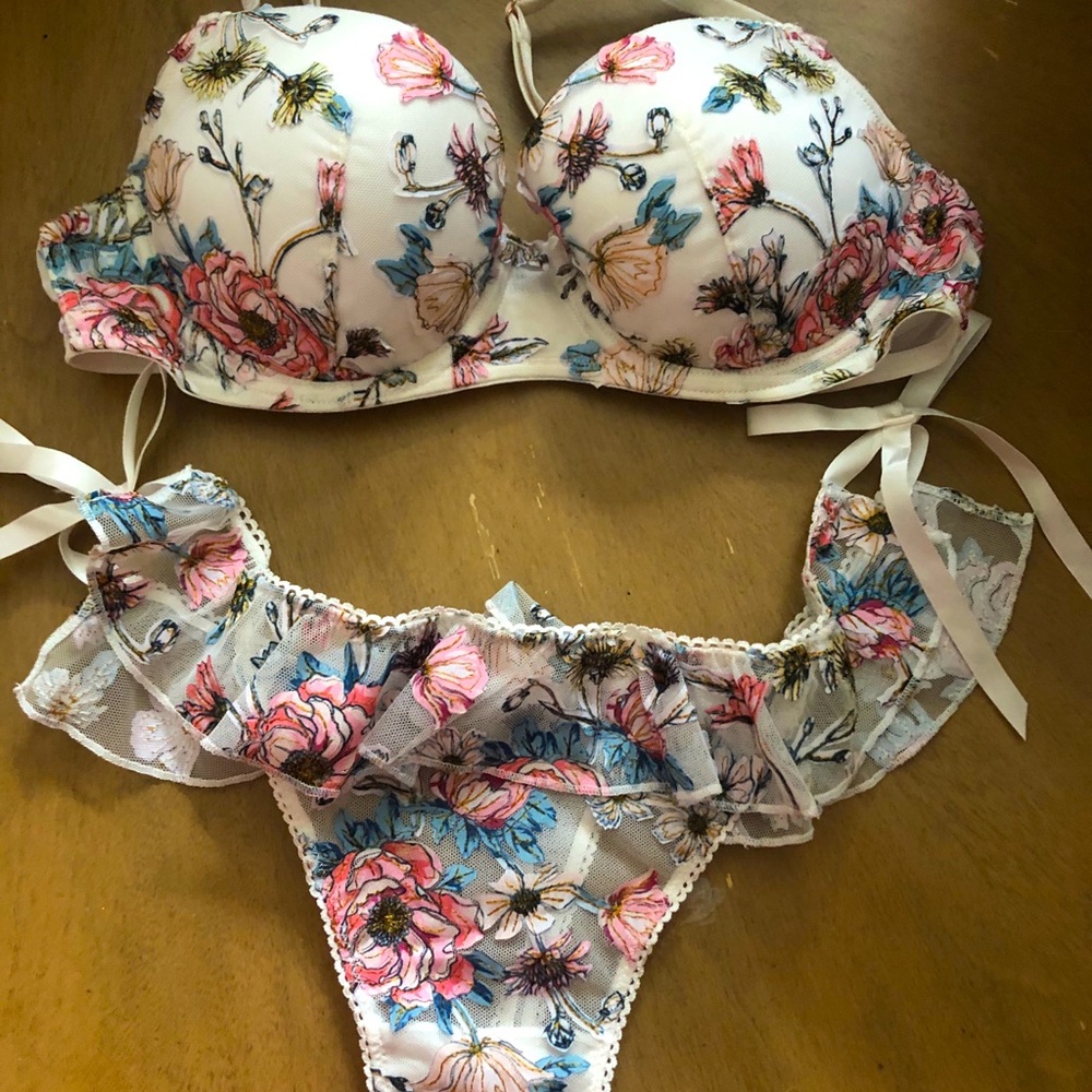 Victoria’s Secret Garden Party Bra and Panty Set